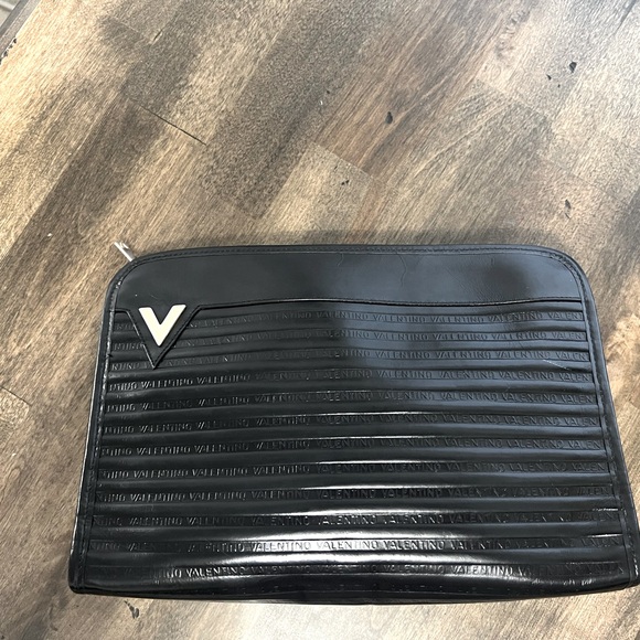 MARIO VALENTINO LEATHER CLUTCH - Picture 4 of 13